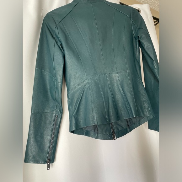 NWOT DANIER DARK TEAL GENUINE LEATHER JACKET SIZE XS - Picture 6 of 7